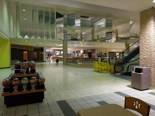 Shopping Mall «Century III Mall», reviews and photos, 3075 Clairton Rd, West Mifflin, PA 15123, USA