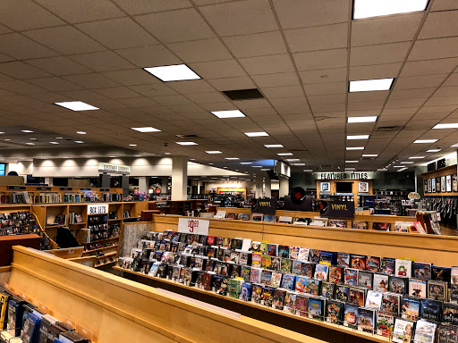Book Store «Barnes & Noble», reviews and photos, 58 S 32nd St, Camp Hill, PA 17011, USA