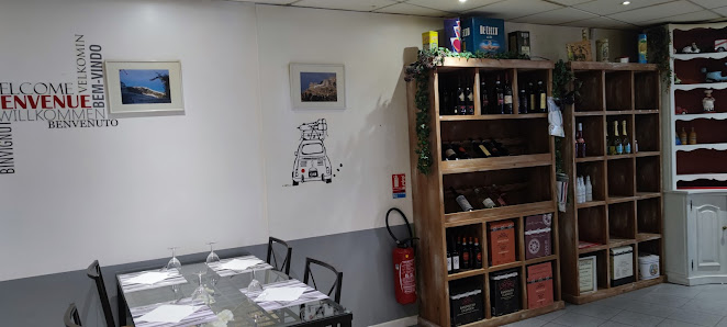 Il Castello 4 Rue Charles Lechevrel, 28260 Anet, France