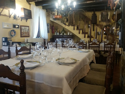 Restaurante Casas - C. Pozo de la Nieve, 37, 21200 Aracena, Huelva, Spain