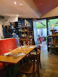 Atmosphère du La CaVe - Restaurant et cave à vins à Montreuil - n°10