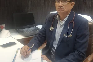 Dr. Ajay Gainda, Best Diabetes Specialist in Pitampura, General Physician, Chest Pain Doctor, Hypertension, Headache, Thyroid Treatment in North Delhi image