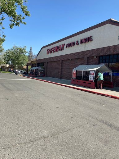 Grocery Store «Safeway», reviews and photos, 1235 Stratford Ave, Dixon, CA 95620, USA