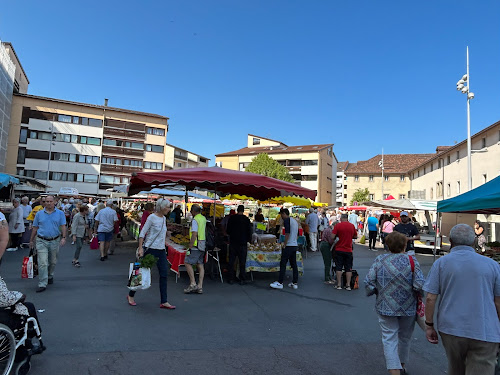 Le marché de la versoie à Thonon-les-Bains