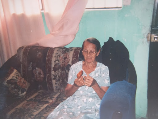 Tobacco Shop «9M Smoke Shop», reviews and photos, 522 W 19th St, Costa Mesa, CA 92627, USA