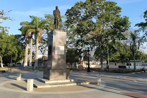 Plaza "Generalísimo Francisco de Miranda" image