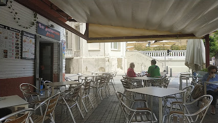 Restaurante Apolo - C. San José de Calasanz, 7, 22002 Huesca, Spain