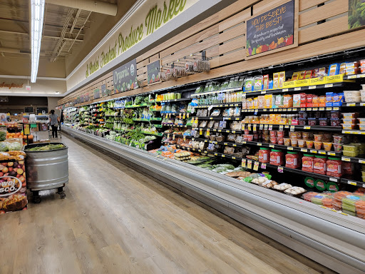 Grocery Store «Jewel-Osco», reviews and photos, 652 Kirk Rd, St Charles, IL 60174, USA