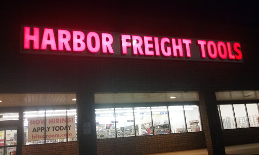 Hardware Store «Harbor Freight Tools», reviews and photos, 6324 Northwest Hwy, Crystal Lake, IL 60014, USA