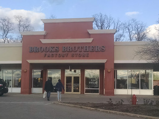 Clothing Store «Brooks Brothers Factory Outlet», reviews and photos, 11211 120th Ave #32, Pleasant Prairie, WI 53158, USA