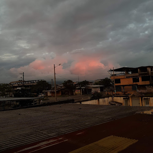 Opiniones de 9 De Diciembre en Santo Domingo de los Colorados - Tienda de ultramarinos