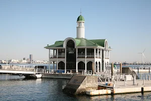 Pukarisanbashi Pier image