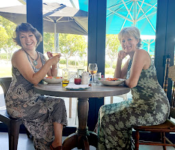 Bluebird Café. photo