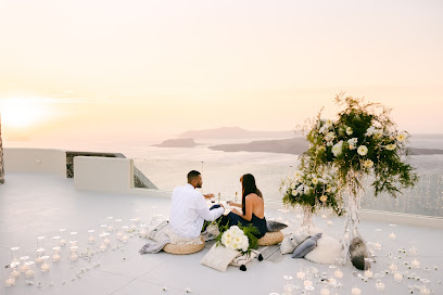 Unique & Forever - Wedding Planner in Santorini
