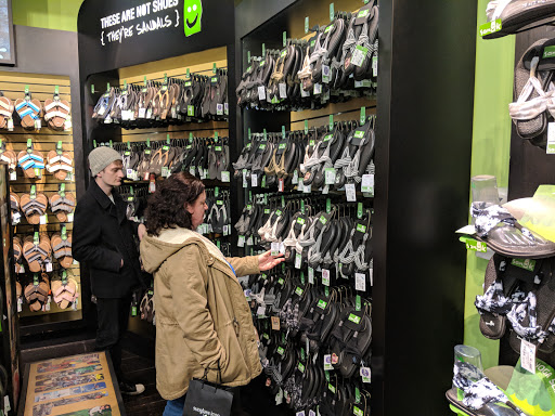 Shoe Store «Sanuk», reviews and photos, 1550 Disneyland Dr, Anaheim, CA 92802, USA