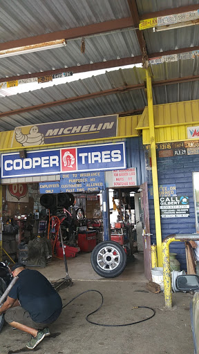 409 E San Antonio St, Marion, TX 78124, USA