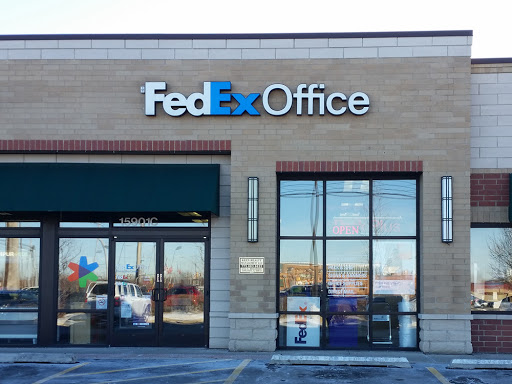 Print Shop «FedEx Office Print & Ship Center», reviews and photos, 15901 Harlem Ave, Tinley Park, IL 60477, USA