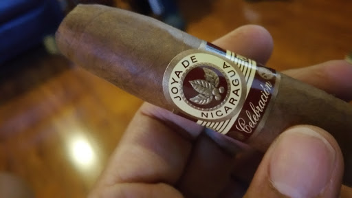 Cigar Shop «CIGAR CLUB», reviews and photos, 1407 Standiford Ave, Modesto, CA 95350, USA