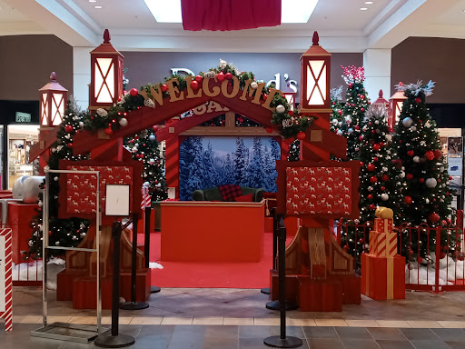 Shopping Mall «Summit Mall», reviews and photos, 3265 W Market St, Fairlawn, OH 44333, USA