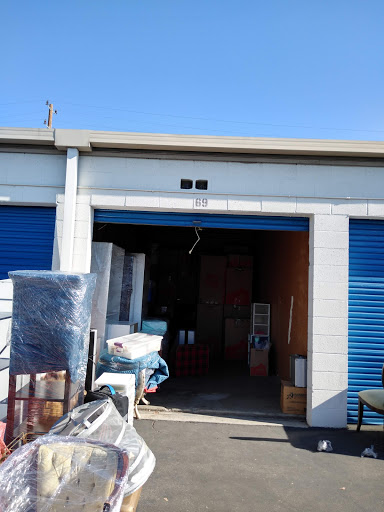 Self-Storage Facility «Storage Etc. Anaheim», reviews and photos, 900 E Orangethorpe Ave, Anaheim, CA 92801, USA