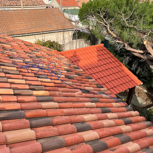 Réparation du toit Marseille