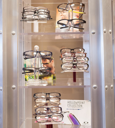 Eye Care Center «AccuVISION», reviews and photos, 2183 N Illinois 83, Round Lake Beach, IL 60073, USA