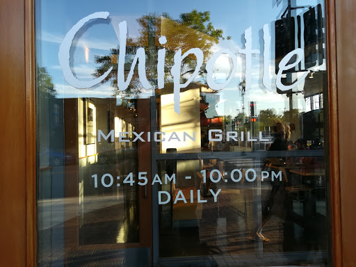 Mexican Restaurant «Chipotle Mexican Grill», reviews and photos, 786 Mainstreet, Hopkins, MN 55343, USA
