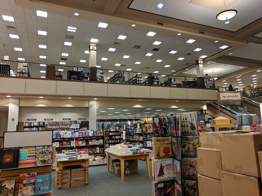 Book Store «Barnes & Noble», reviews and photos, 4550 University Ave, West Des Moines, IA 50266, USA