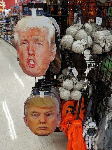 Grocery Store «Grocery Outlet Bargain Market», reviews and photos, 354 S 1st Ave, Hillsboro, OR 97123, USA