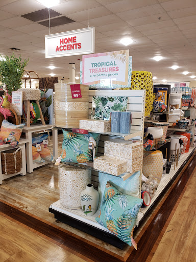 Department Store «HomeGoods», reviews and photos, 1109 Brook Forest Ave, Shorewood, IL 60431, USA