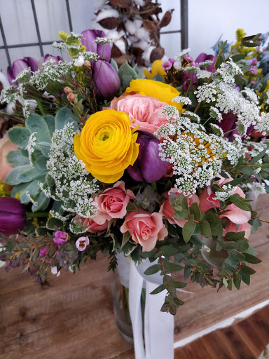 Florist «Country Club Flower Shop», reviews and photos, 820 W Lake Mary Blvd #101, Sanford, FL 32773, USA