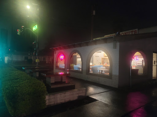 Donut Shop «Fresh Donuts», reviews and photos, 658 Gray Ave, Yuba City, CA 95991, USA