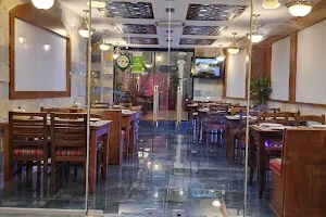 Restorant Arabesque الذوق العربي image