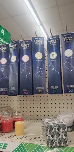 Dollar Store «Dollar Tree», reviews and photos, 1061 S York Rd, Bensenville, IL 60106, USA