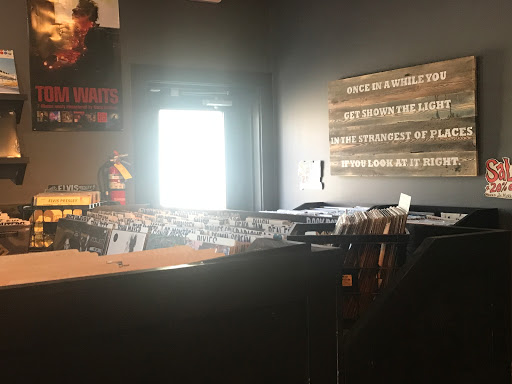 Bar «Vinyl Tap», reviews and photos, 2038 Greenwood Ave, Nashville, TN 37206, USA