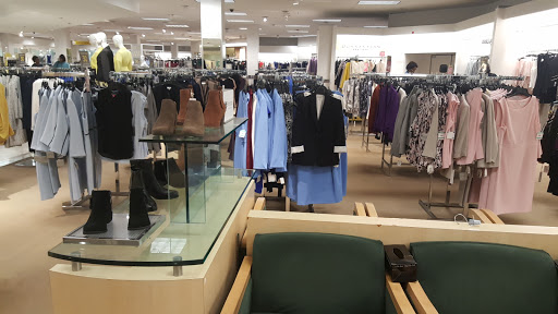 Department Store «Lord & Taylor», reviews and photos, 27650 Novi Road, Novi, MI 48377, USA