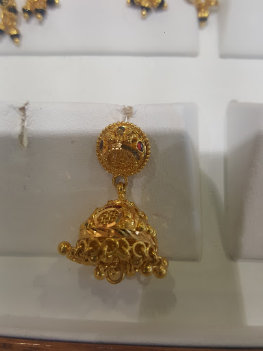 Jewelry Store «Malani Jewelers, Dallas (TX) - 22Kt Gold & Diamond Jewelry», reviews and photos, 300 S Central Expy, Richardson, TX 75080, USA