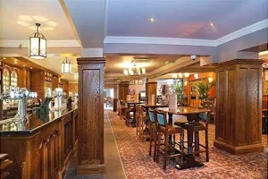 The Red Lion Inn - JD Wetherspoon image