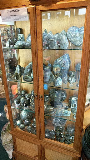 Store «Crystal Heart Books & Beads», reviews and photos, 4675 SW Washington Ave, Beaverton, OR 97005, USA