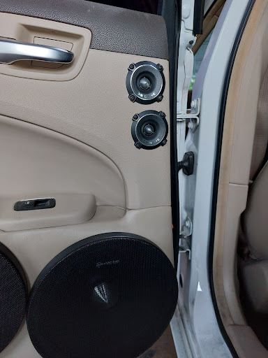 Car Stereo Store «Xtreme Audio Titusville», reviews and photos, 170 Fisher Ave, Titusville, FL 32796, USA