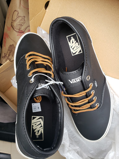 Shoe Store «Vans», reviews and photos, 485 N Tustin St, Orange, CA 92867, USA