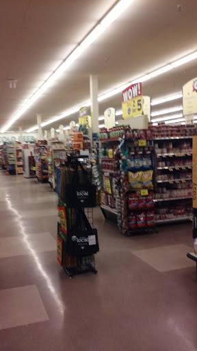 Grocery Store «Hannaford Supermarket», reviews and photos, 22 Goding Rd, Lincoln, ME 04457, USA