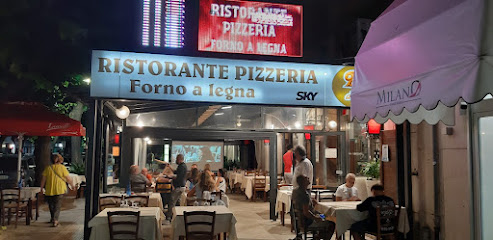 Birreria pizzeria del Corso forno a legna - Viale Regina Elena, 16, 65122 Pescara PE, Italy