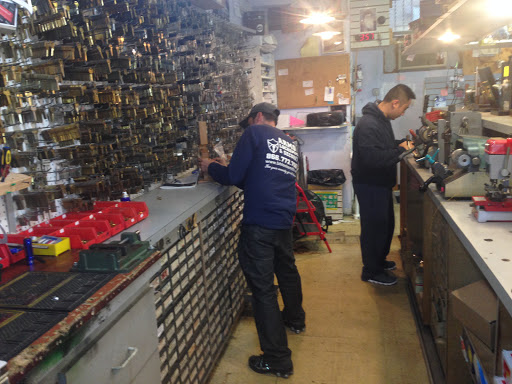 Locksmith «Armor Locksmith & Security», reviews and photos, 65-02 164th St, Fresh Meadows, NY 11365, USA