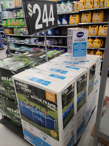 Discount Store «Walmart», reviews and photos, 321 NE Kings Valley Hwy, Dallas, OR 97338, USA