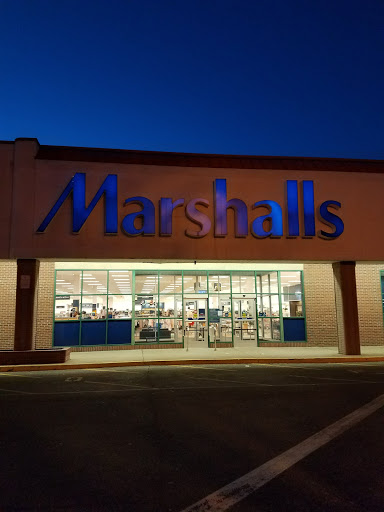 Shopping Mall «Stadium Plaza Shopping Center», reviews and photos, 10 Main St, Tewksbury, MA 01876, USA