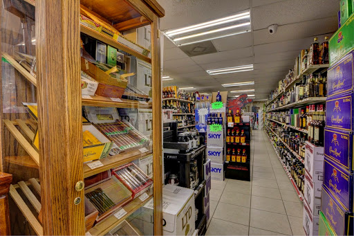 Liquor Store «Liquor Warehouse», reviews and photos, 10332 US-441, Leesburg, FL 34788, USA