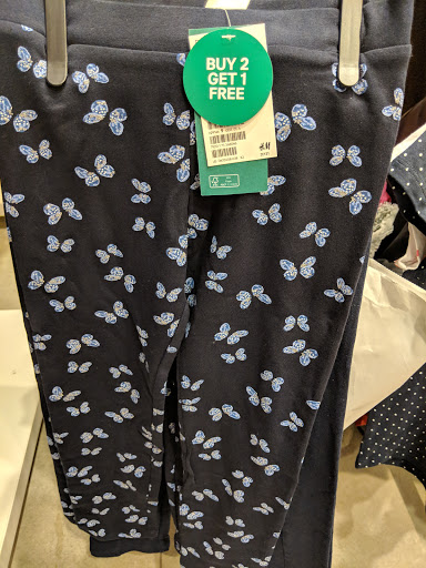 Clothing Store «H&M», reviews and photos, 8518 Fenton St, Silver Spring, MD 20910, USA