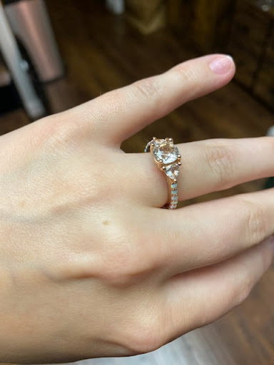 Jewelry Store «Buono Jewelers», reviews and photos, 1250 Hylan Blvd #6a, Staten Island, NY 10305, USA