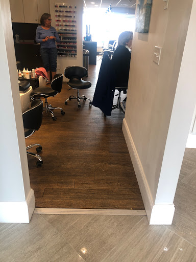 Hair Salon «INTERLOCKS Salon + Spa», reviews and photos, 58 Merrimac St, Newburyport, MA 01950, USA